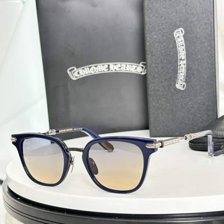 Picture of Chrome Hearts Sunglasses _SKUfw72188533fw